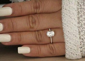 Bestseller 2.00 ct Oval 9x7 mm Diamond Engagement Ring Rose Silver Ring VVS1/D