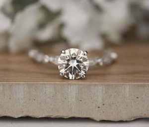 Bestseller 1.50 Ct Round Diamond Engagement Silver Ring VVS1/D